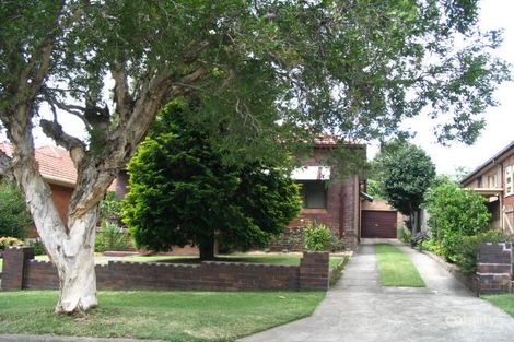 43 Vivienne St, Kingsgrove, NSW 2208