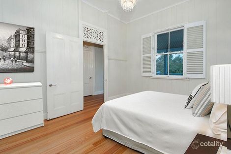 15 Southerden St, Torquay, QLD 4655