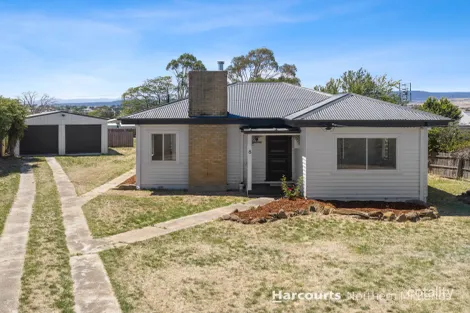 8 New St, Campbell Town, TAS 7210
