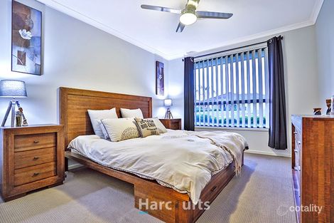 Property photo of 38 Bonneville Parade Pakenham VIC 3810