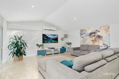 Property photo of 3 Strike Way Mudgeeraba QLD 4213
