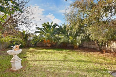 Property photo of 62 Myrnong Crescent Ascot Vale VIC 3032