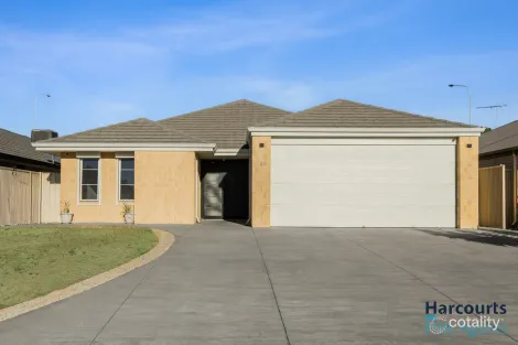 30 Hayeswater Cct, Waikiki, WA 6169