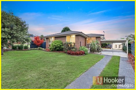 Property photo of 12 Rolland Court Endeavour Hills VIC 3802