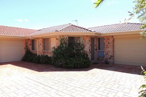 2/71a Eugaree St, Southport, QLD 4215