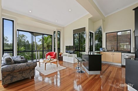 Property photo of 18 Highland Terrace St Lucia QLD 4067