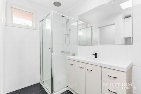 Property photo of 4/1 Adrienne Crescent Mount Waverley VIC 3149