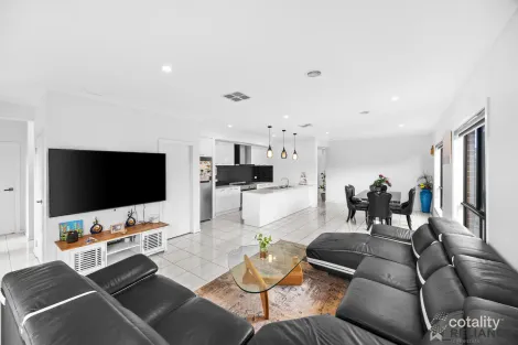 Property photo of 18 Crowe Street Maddingley VIC 3340