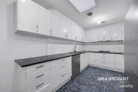 Property photo of 15 Simon Court Hampton Park VIC 3976