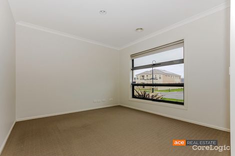 Property photo of 28 Ranfurlie Avenue Point Cook VIC 3030