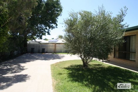 2/98 Baker St, Emerald, QLD 4720