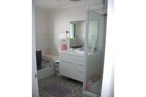 Property photo of 1 Sunflower Place Emerald QLD 4720