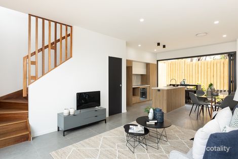 Property photo of 2/5 Cromwell Street Wooloowin QLD 4030