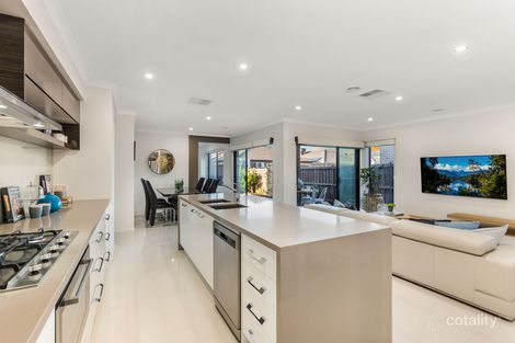 Property photo of 26 Avonbury Circuit Cranbourne West VIC 3977
