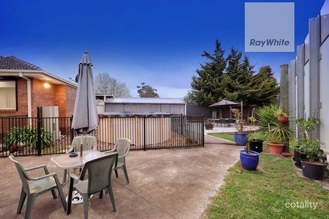 Property photo of 13 Bradford Close Gladstone Park VIC 3043