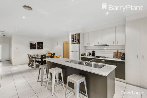 Property photo of 2/43 Knightsbridge Drive Tarneit VIC 3029