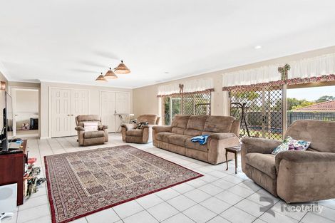 Property photo of 30 Boorala Crescent Eight Mile Plains QLD 4113