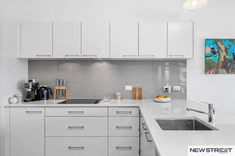 Property photo of 21 Copper Valley Close Caves Beach NSW 2281