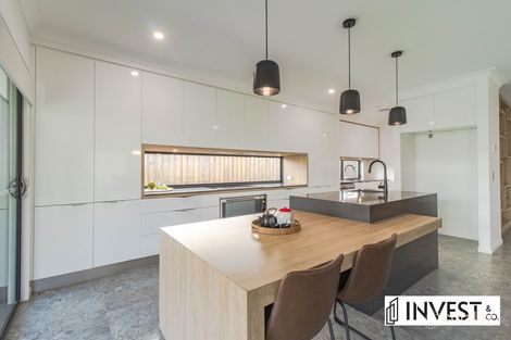 Property photo of 15 Clover Way Helensvale QLD 4212