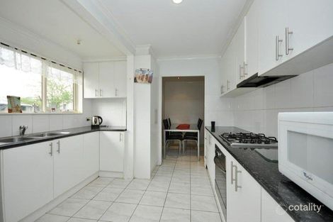 Property photo of 2 Rhyll Court Westmeadows VIC 3049
