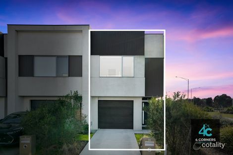 Property photo of 11 Nautical Crescent Craigieburn VIC 3064