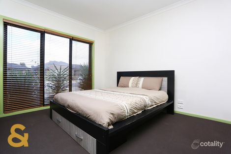 Property photo of 19 Viewside Crescent Craigieburn VIC 3064