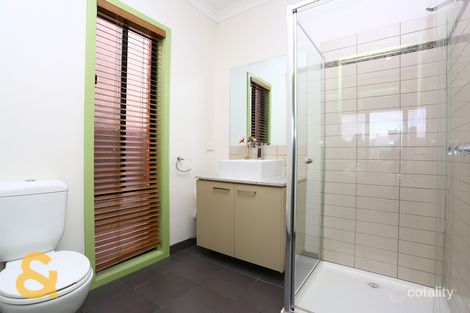 Property photo of 19 Viewside Crescent Craigieburn VIC 3064