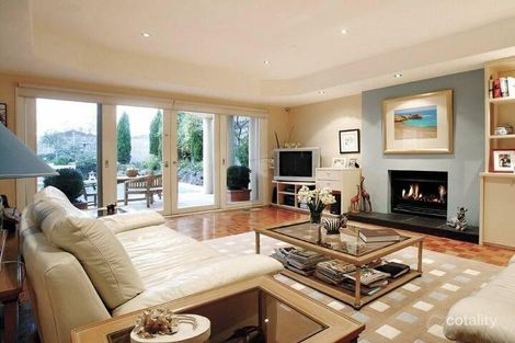 Property photo of 15 Range Street Camberwell VIC 3124
