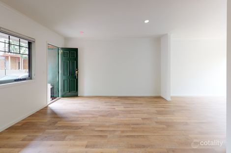 Property photo of 86 Stockmans Way Kensington VIC 3031