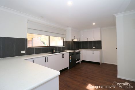 Property photo of 2 Freeman Crescent Armidale NSW 2350