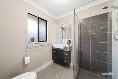 Property photo of 29 Dinnigan Crescent Durack QLD 4077