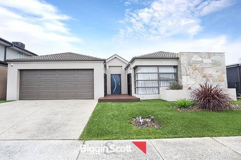 4 John Russell Rd, Cranbourne West, VIC 3977