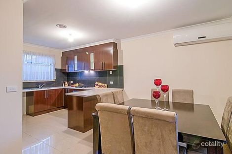 Property photo of 2/18 Nautilus Close Wyndham Vale VIC 3024