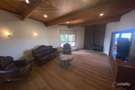 Property photo of 125 Oconnors Road Werribee South VIC 3030