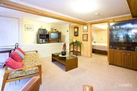 57 Mingera St, Mansfield, QLD 4122