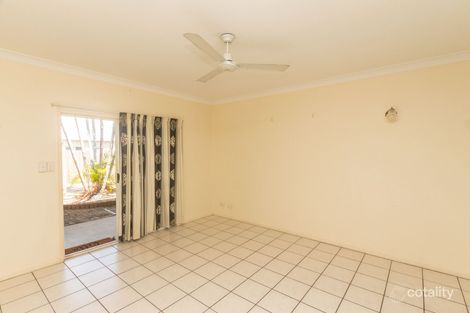 Property photo of 3/364 McCoombe Street Mooroobool QLD 4870