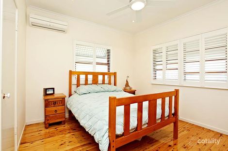 Property photo of 76 Sheffield Street Oxley QLD 4075