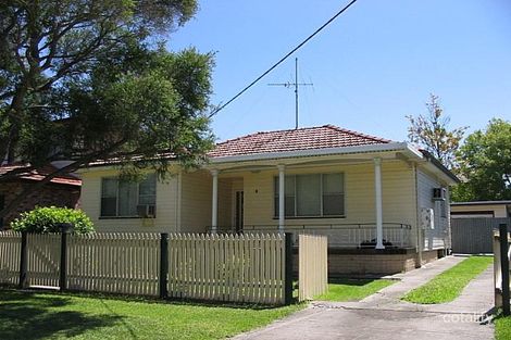 4 Maple St, Cardiff, NSW 2285