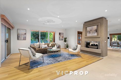 Property photo of 17 Minindee Road Manor Lakes VIC 3024
