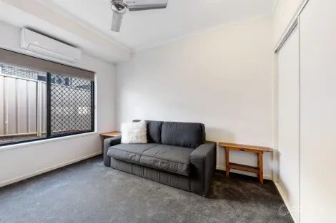 Property photo of 5 Gloria Close Glass House Mountains QLD 4518