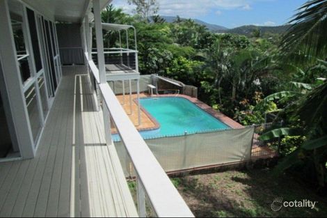 Property photo of 28 Country Road Cannonvale QLD 4802