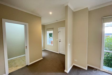 Property photo of 1/348 Buckley Street Essendon VIC 3040