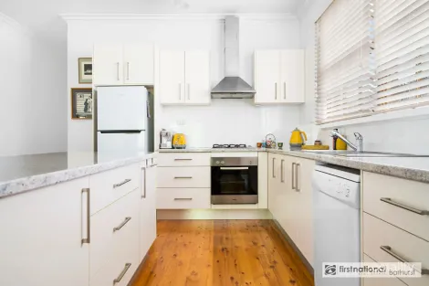 Property photo of 39 Havannah Street Bathurst NSW 2795