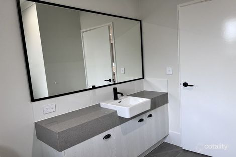 Property photo of 33 Durham Way Westminster WA 6061