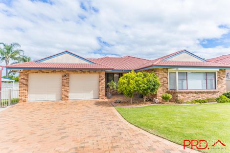 Property photo of 12 Karradji Court Hillvue NSW 2340