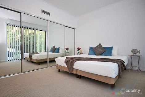 Property photo of 31 Second Avenue Broadbeach QLD 4218