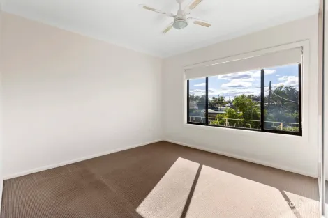 Property photo of 2 Larool Place Engadine NSW 2233