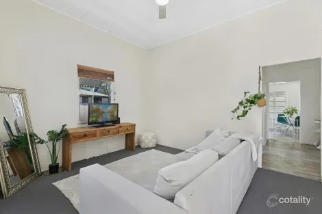 Property photo of 13 Weinholt Street Allenstown QLD 4700