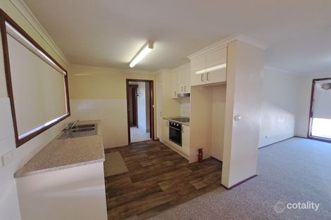 Property photo of 2/486 Kotthoff Street Lavington NSW 2641