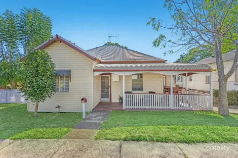 Property photo of 6 Bent Street Wingham NSW 2429